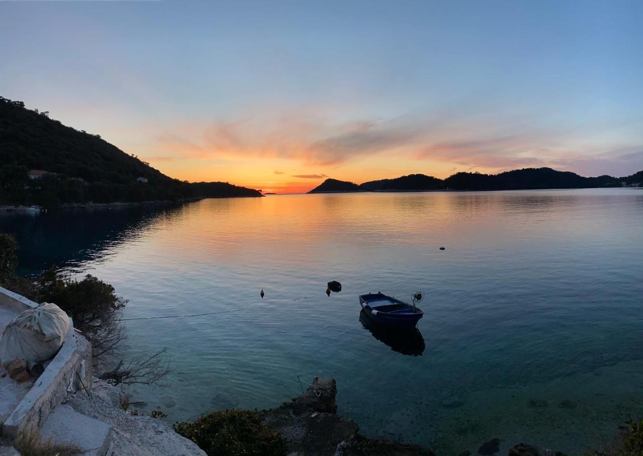 Villa Iva Lastovo Uble ภายนอก รูปภาพ