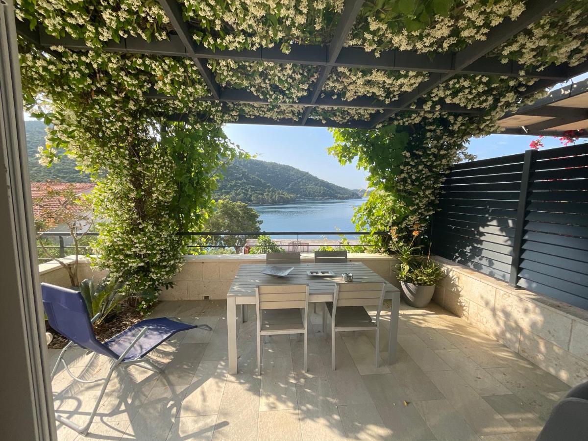 Villa Iva Lastovo Uble ภายนอก รูปภาพ