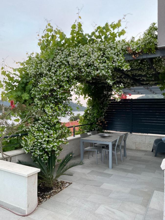 Villa Iva Lastovo Uble ภายนอก รูปภาพ